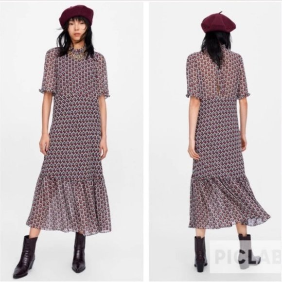 Zara Dresses & Skirts - ZARA Heart Print Midi Dress - M